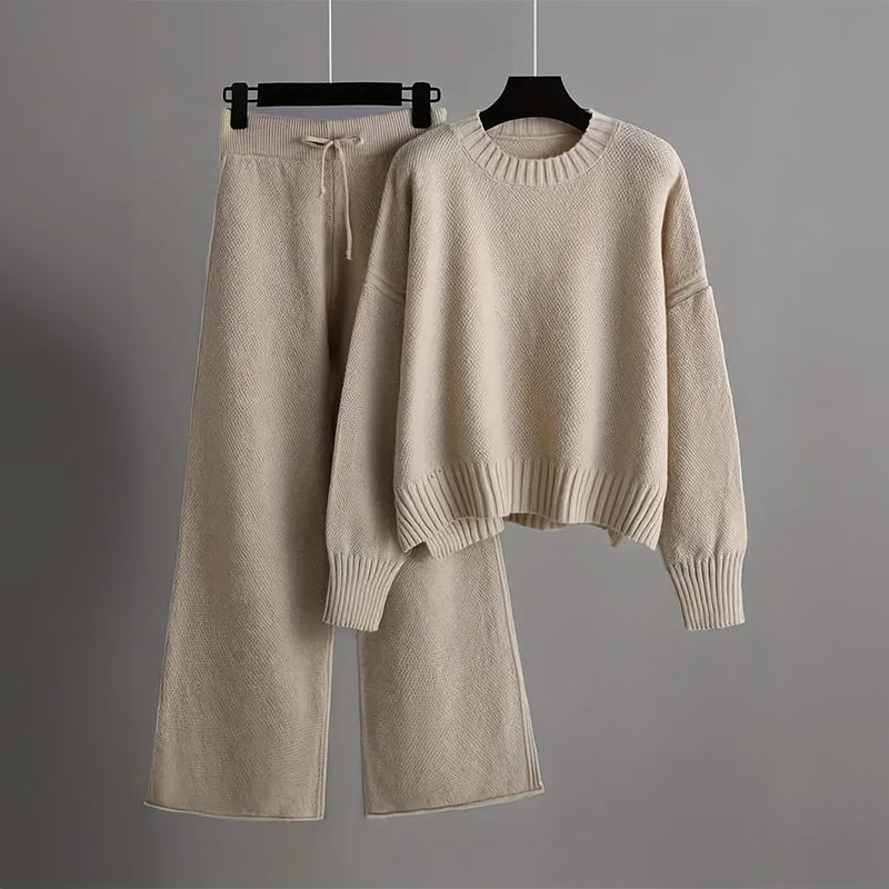 Noelle Soft Knit Set